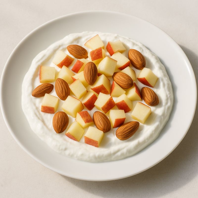 Skyr med æble og mandler