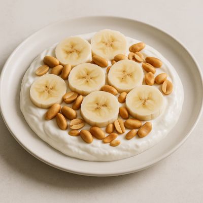 Skyr med banan og peanuts